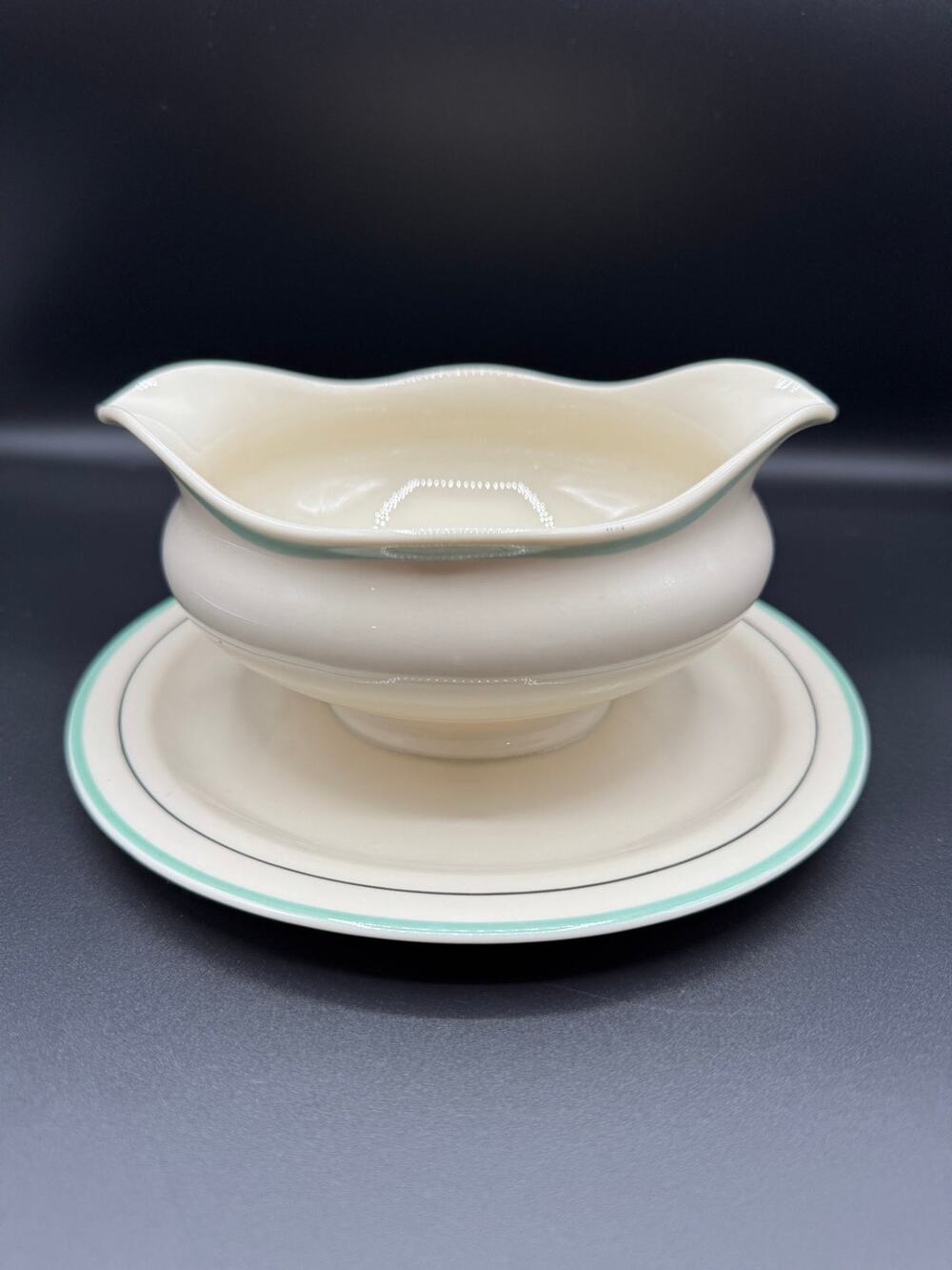VTG Syracuse China Gravy Boat - Picture 1 of 7